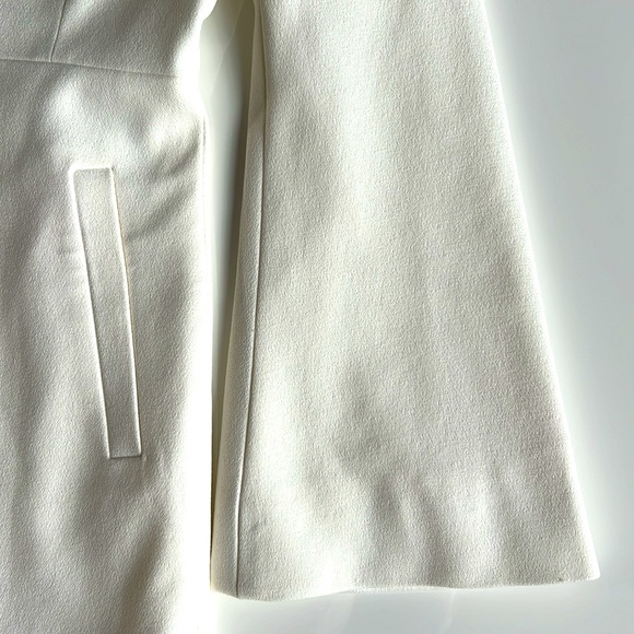 New Zara coat made in Spain, lapel collars, padded shoulders gorgeous sleeves - Picture 7 of 12